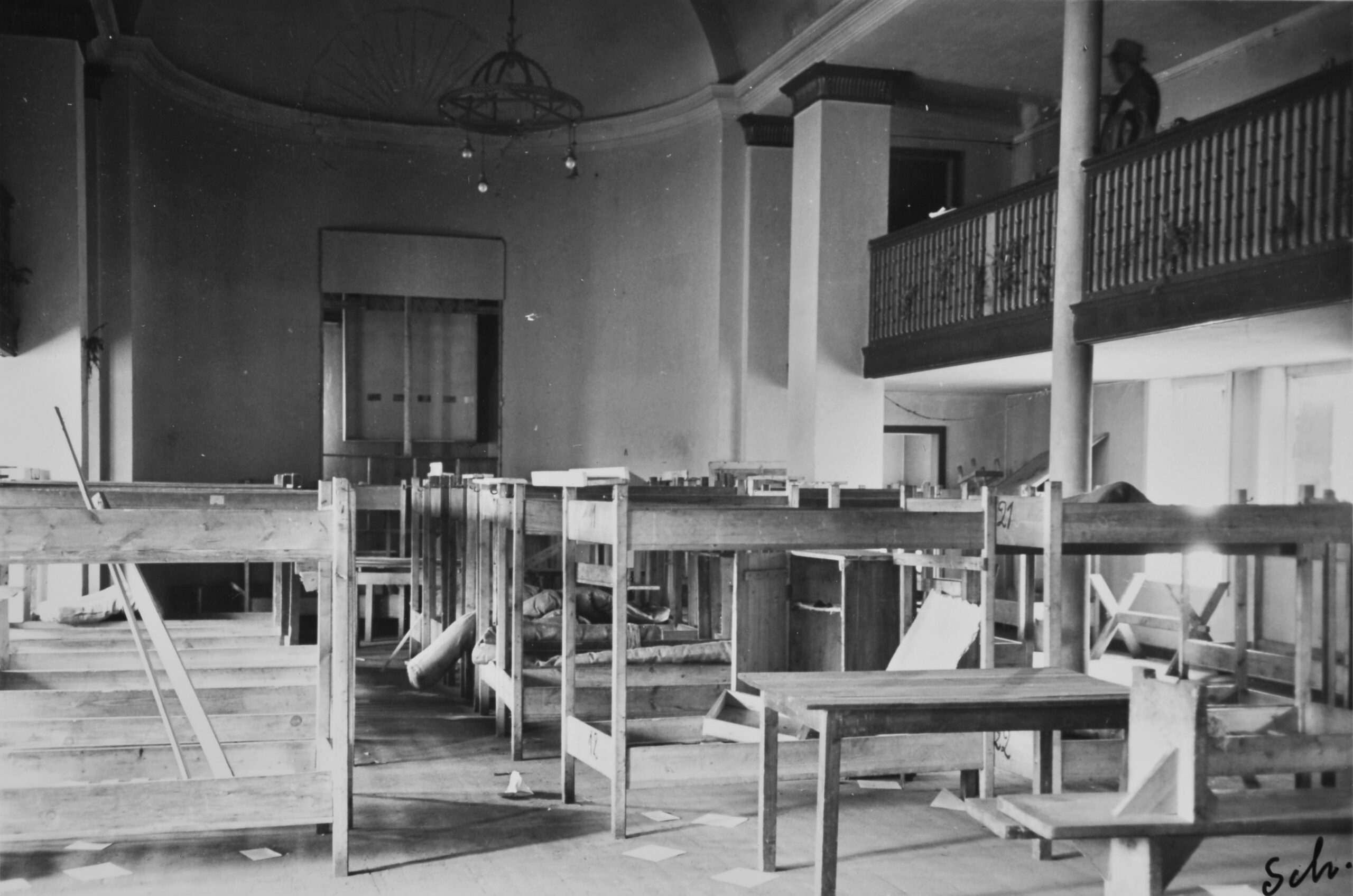 Foto fra den raserte synagogen i Trondheim etter 2. verdenskrig.