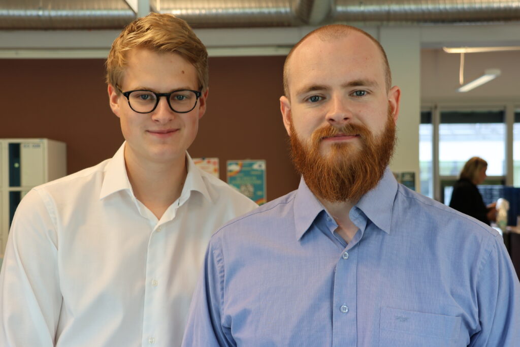 Innovation Competition Bachelor Winners: Hans Jørgen Sveen and Lars Vestnes Larsen. Photo: Lars Bugge Aarset